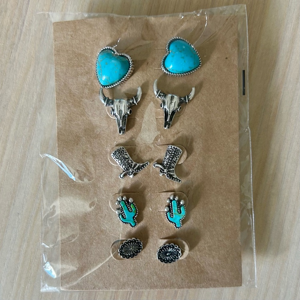 Set of Five Pairs Turquoise and Silver Fashion Earrings